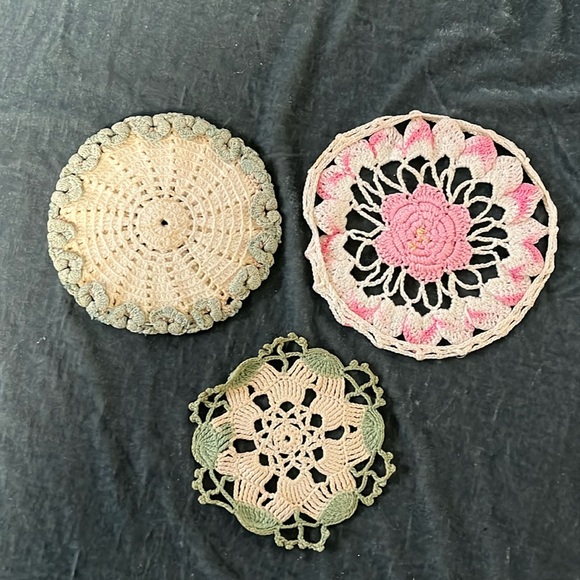 VTG 3 Pc Doilies - Picture 1 of 8